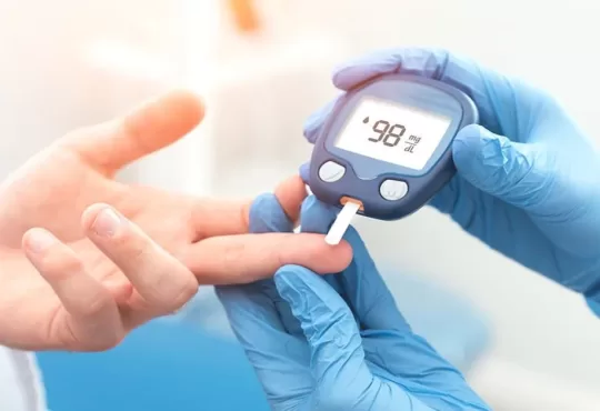 What does e 2 Mean on a Blood Sugar Monitor